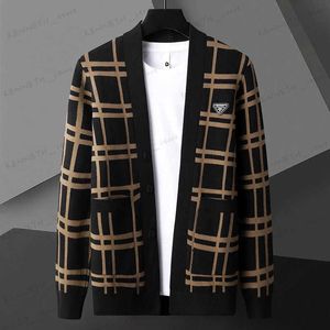 Herensweaters High-end merk gestreept gebreid vest heren 2023 lente en herfst nieuwe prachtige afdrukken mode casual sjaal trui jas T240126