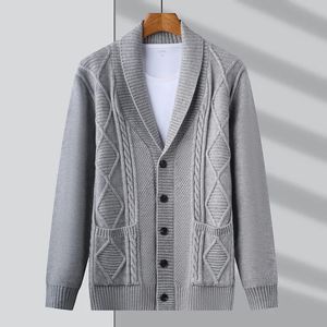 Herensweaters Hoogwaardig gepersonaliseerd jacquard gebreid vest heren 2023 herfst en winter Koreaanse casual trui mode sjaalkraag jas 231018