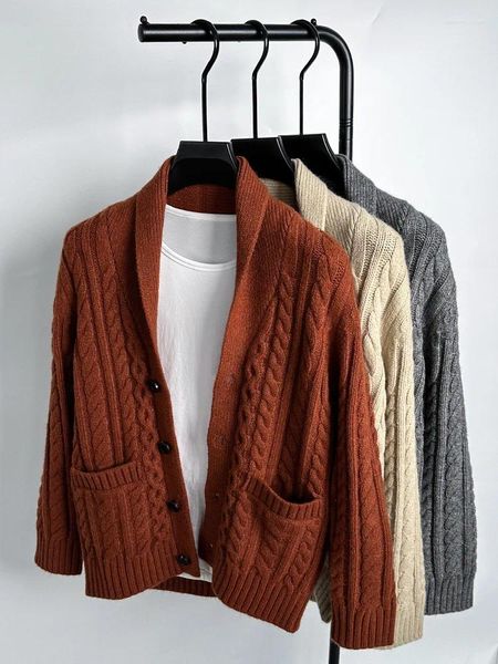 Pulls pour hommes Haut de gamme Pull Jacquard personnalisé 2023 Automne / Hiver Mode Simple Couleur Solide Cardigan Cardigan Châle Col Manteau