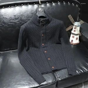 Pulls pour hommes pull pull de couleur masculine couleur masculine cardigan manteau de cardigan veste à collier noir old over fit chauffé tricots y2k vintage