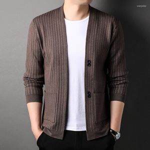 Herentruien Gebreide high-end luxe Cardigan Sweater 2023 Herfst/winter Verticaal gestreepte jas Pocket Koreaanse slanke mode-pullover
