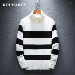 Suéteres para hombres KOLMAKOV 2024 Ropa Cuello alto Jerseys de punto grueso Homme Alta calidad Rayas Hombres 3XL