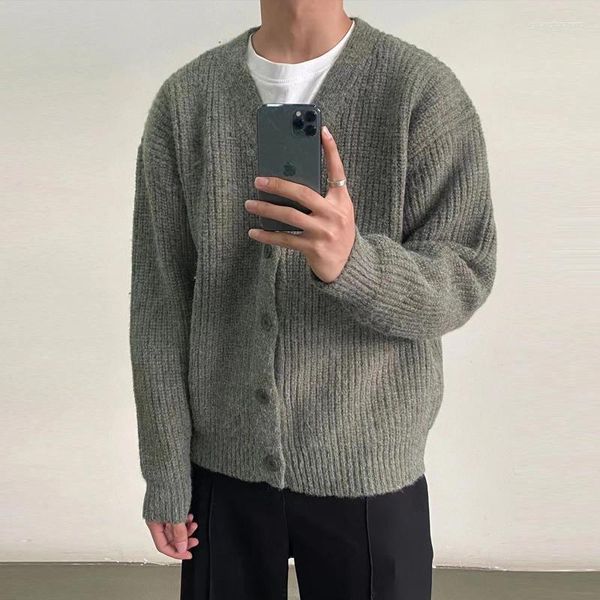 Suéteres para hombres Abrigos de punto sólido de lana de lujo Casual Streetwear Hombres Moda Botón de manga larga Jumper Tops Cálido con cuello en V Cardigan suelto