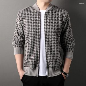 Pulls pour hommes hommes tricotés design coréen cardigans décontractés mâle automne hiver polaire vêtements d'extérieur vêtements minces