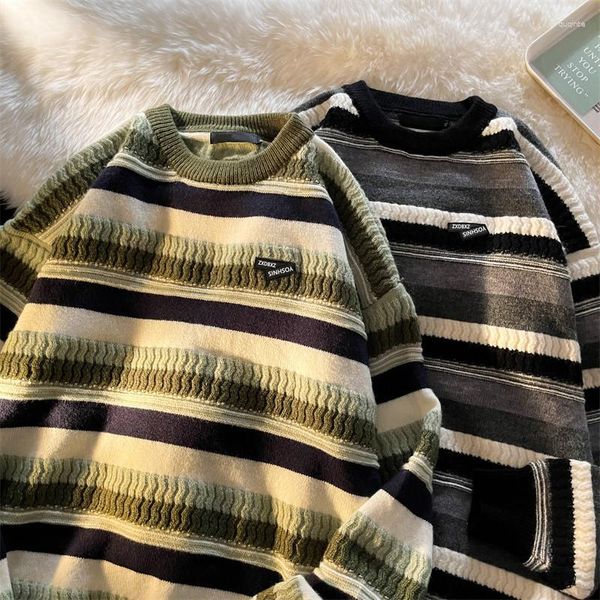 Suéteres para hombres Suéter de cuello redondo para el diseño de invierno Chaqueta gruesa a rayas Estudiantes Ins Trend Camisa de punto suelta Hombres