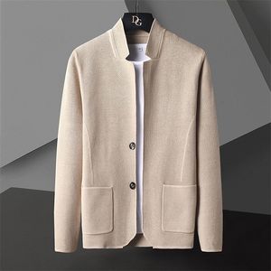 Pulls pour hommes Couleur unie Cardigan Veste Hommes Tricot Casual Col montant Lâche Cardigan Manteau Hommes Coréen Kaki Noir Gris Grande Taille Veste 220919