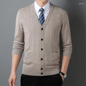 Pulls pour hommes Super Fine Laine Mérinos Manteaux 2024 Printemps Automne Tricoté Pure Man Cardigan à simple boutonnage