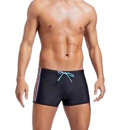 Swimwear masculin 2024 Nouveau pantalon de plage de natation serre de nouveau arc-en-ciel.