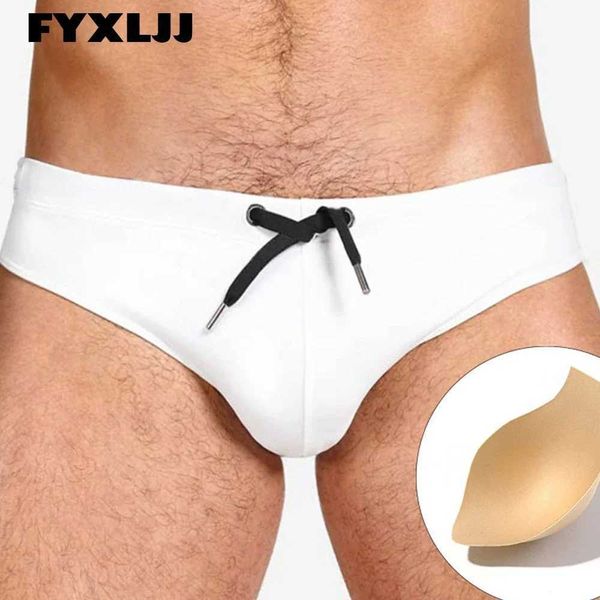 Swimwear masculin fyxljj Nouveau costume de plage d'été Sexy Mens nage de surf short basse taille en dentelle sport bikini pantalon Q240429