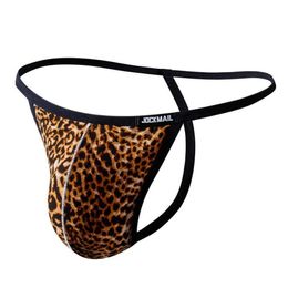 Traje de baño para hombres Nueva ropa interior sexy Hombres String Moda Sexy Cintura baja Estampado de leopardo Estampado de serpiente Estados de Europa y América S316T