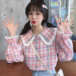 Maillots de bain pour hommes Preppy Style Girls Sweet Lolita Loose Plaid Shirts Spring Autumn Women Peter pan Collar Long Petal Sleeve Lace Blouses 230420