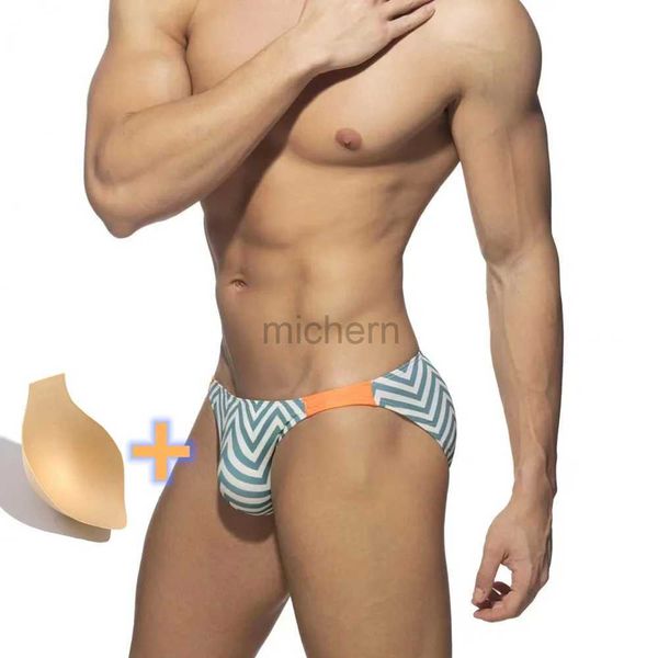 Swimwwear masculin Push Up Pad Bikini Swimwear Mens Mens Swim Briefs sexy gay mini troncs de natation pour le maillot de bain Shorts de plage Casse desmiit brésilienne 2023 D240424