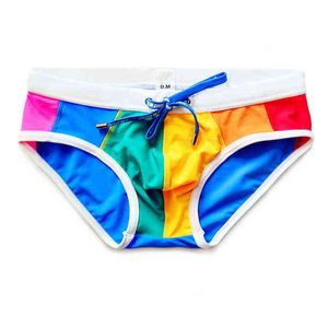 Maillots de bain pour hommes Rainbow Men Slip de bain Bikini Maillots de bain Shorts de plage Sexy Gay Maillot de bain Desmiit Youth Man Maillot de bain J220913