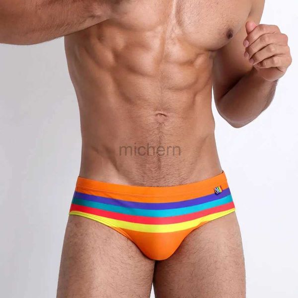 Swimwear masculin Sexy Men en ciel arc-en-ciel en train de natation des maillots de bain Briefs de baignoire de plage de piscine sèche rapide de la piscine sèche