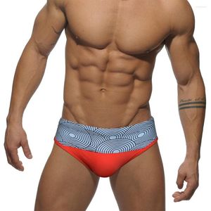 Maillots de bain pour hommes Sexy Mens Push Pad Bikini taille basse maillot de bain mode homme maillot de bain séchage rapide Sport plage surf Triangle troncs