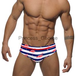 Maillots de bain pour hommes Sexy maillots de bain pour hommes été nouvelle mode slip de bain taille basse maillot de bain Bulge Pad Push sous-vêtements Sport Homme plage Surf troncs x0625 x0625 x0625 x0625