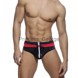 Mannen Zwemkleding Sexy Rits Open Voorkant Mannen Strand Zwembroek Mannelijke Bikini Zwemkleding Gay Badpakken Mode Strand Surf Shorts Vetersluiting Slips x0625