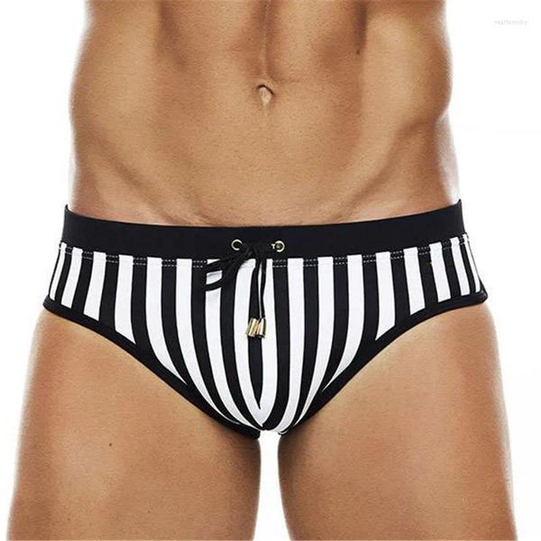 Maillots de bain pour hommes Summer Mens Swim Briefs Bandes noires Sexy Hommes Natation Surf Beach Shorts Mayo Sungas Trunks Boxers