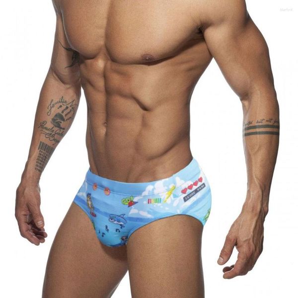 Ropa de baño para hombres Resumen de natación sexy natación de agua corta pantalones de playa pantalones de baño trajes de superficie macho impreso