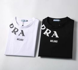 Groot Heren T-shirt 2024 Designer Zomer Nieuw Katoen Korte mouw Hals Gedrukt Letter Logo Casual Sport Ronde hals Driehoek Label Top Azië Grote maten s-XXXXXL