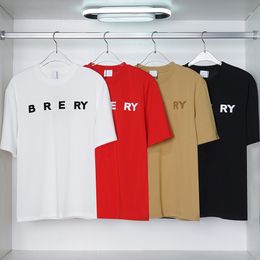 T-shirt en t-shirt masculin T-shirt en trois dimensions de lettres de lettres de lettres brodés de mode de mode brodé à col rond