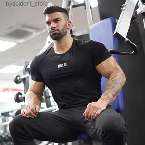 T-shirts pour hommes 2019 derniers hommes été fitness marque T-shirt décontracté fitness mince T-shirt imprimé col rond à manches courtes en coton T-shirt haut L240304