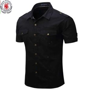 T-shirts masculins 2022 New Mens Cargo Shirt Mens Mens Casual Shirt Solid Short Chemise Multi Pocket Work Work plus taille 100% Coton J240506