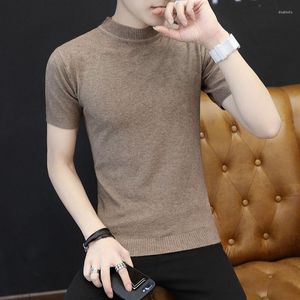 T-shirts masculins 2023 Fashion Men Hommes à manches courtes à demi-col haut slim fit t-shirt automne couleur masculine de couleur masculine t-shirt en tricot tricoté b50