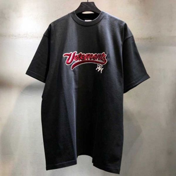 T-shirts hommes 2023SS Vetements Broderie T-shirt Hommes Femmes 1 1 B Qualité Tee Front Big Bla Texte brodé VTM T-shirts Tops G230427