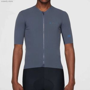 T-shirts voor heren 2024 Nieuwe Coldback Tech Fabric UPF 50+ Pro Aero Fit Short Seve Cycling Jerseys Nadenken Kraagontwerp Lichtgrijs H240407