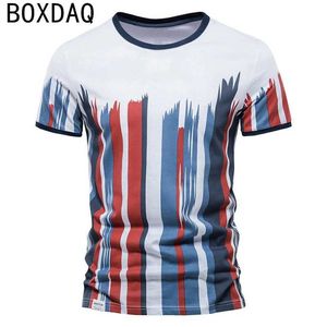 T-shirts voor heren 2024 Nieuwe verticale streep 3D digitale printing heren t-shirt ronde nek korte mouw mode casual top plus size heren t-shirt J240515