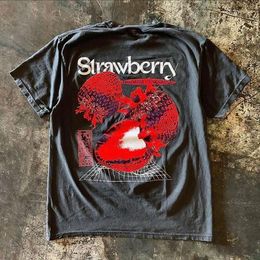 Heren T-shirts 2024 Strawberry Gedrukt Patroon T-shirts Zomerpaar Dagelijkse veelzijdige losse tops Katoen oversized O-Neck korte mouwen