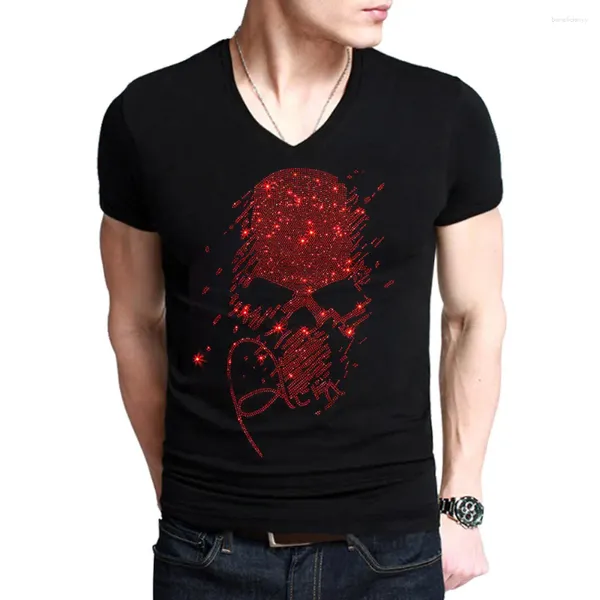 T-shirts masculins 2024 Summe Men Black T-shirt Hip Hop Man Diamond Fashion V Calage de couche