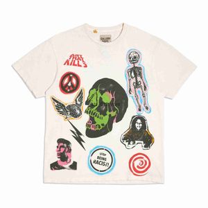 Camisetas de hombre 22SS cabeza de calavera color de llama Impresión de letras en inglés cortadas y dañadas Camiseta de manga corta para mujer T230302