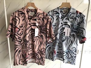 T-shirts pour hommes 23SS Fasion Wacko Maria Hawaii Beach Style Poche mince Hommes Femmes Tiger Full Print Chemise Top avec Tag Techwear