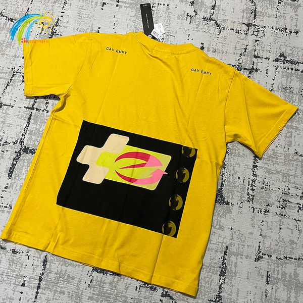 T-shirts pour hommes Impression graphique abstraite Cavempt 100% coton de haute qualité Cav Empt C.e Tee-shirt jaune avec étiquettes Coton produits de luxe de haute qualité