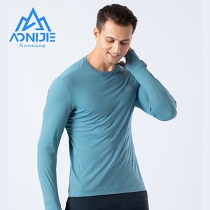 Camisetas de hombre AONIJIE FM5127 Hombre Hombre de secado rápido Camiseta para correr Camisas de manga larga con orificio para el dedo Primavera otoño para entrenamiento Maratón 230522