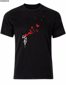 T-shirts pour hommes Banksy Girl Blowing Brains Out Red Butterflies Street Art T-shirt pour hommes Top AL97 Cool Casual Pride Men's Unisex sbz3043 230410