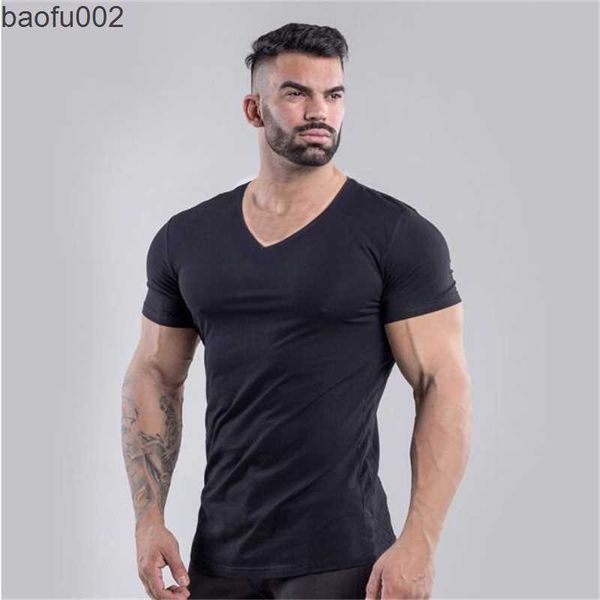 Camisetas para hombre Marca Verano Camiseta de algodón Hombres con cuello en V Diseño de moda Slim Fit Soild Sports Camisetas Hombre Tops Camisetas Camiseta de manga corta para hombres W0322