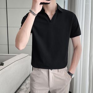 Camisetas de hombre estilo británico verano cuello en V manga corta sólido Polo para hombres ropa 2023 negocios Slim Fit Casual camiseta Homme venta