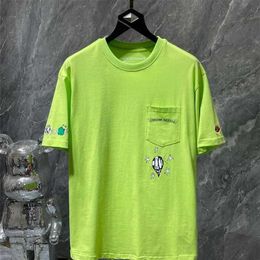 T-shirts pour hommes Chrome // coeur T-shirts Springsummer Designer Nouveau imprimé personnalisé Yeux verts Visage souriant T-shirt à manches courtes Unisexe