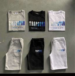 Heren T-shirts Kostuum Trapstar T-shirt Dcontract Pour Hommes Vtements De Sport Klassiek ontwerp Manches Courtes Short En Peluche 9916ess