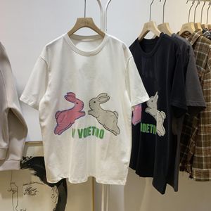 Camisetas para hombre Diseñador Cute Rabbit Alphabet Print Pullover Camiseta con cuello redondo para hombres y mujeres