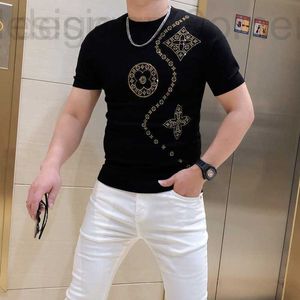 T-shirts pour hommes Designer Designer Été Nouvelle soie de glace mince Foret chaud Tendance de tricot à manches courtes Pull personnalisé Col rond Homme QSIJ 8PD1