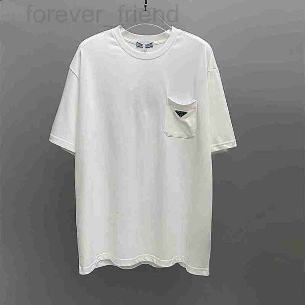T-shirts masculins Designer High Version 2024 Summer New P Family Classic Classic Triangle Iron Label Pocket and Women's Simple's Simple Short à manches courtes BCXY