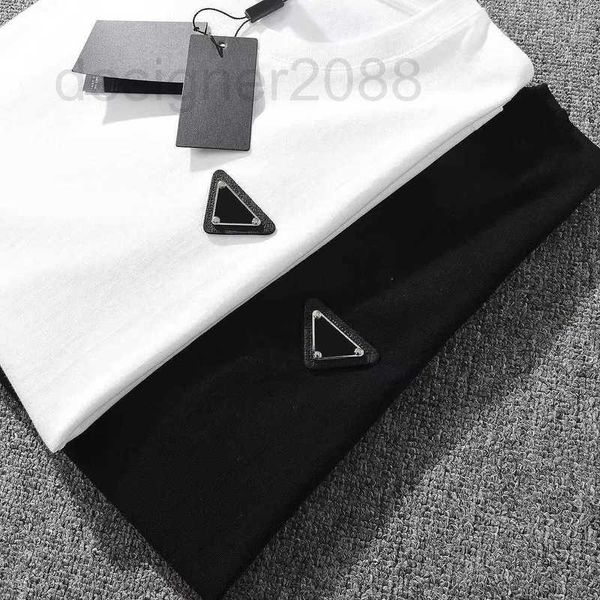 T-shirts masculins Designer Mens Mens Men Man Man Black Tee Womens Vêtements Taille xxl xxxl Coton Coton Sleeve Triangle de poitrine Incru