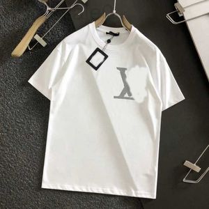 T-shirts Hommes Designer Viutonity Chemise Summer Louiseities Chemise Lâche Oversize Tees Vêtements Mode Tops Casual Chest Luxury Street Shorts Manches 1870 B86Y
