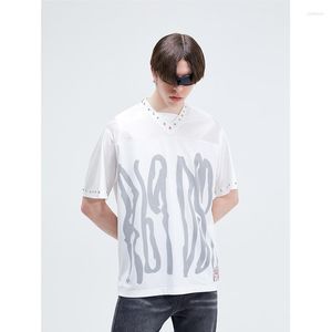 T-shirts pour hommes Diamond Stud Graffiti Logo Jersey Mesh Street Niche T-shirt Chemise surdimensionnée Printemps Et Été HOMMES Tops T-shirts R69