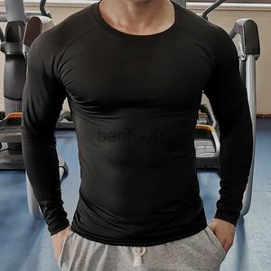 T-shirts pour hommes Dry Fit Compression Shirt Hommes Rashgard Fitness Manches Longues Running Shirt Hommes Gym T Shirt Football Jersey Sportswear Sport Tight J230531