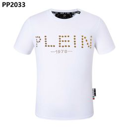 T-shirts pour hommes Marque de mode Philip Plaine Printemps et été à manches courtes pour hommes col rond T personnalité agressive PP lettre de perle chaude mode hommes court T